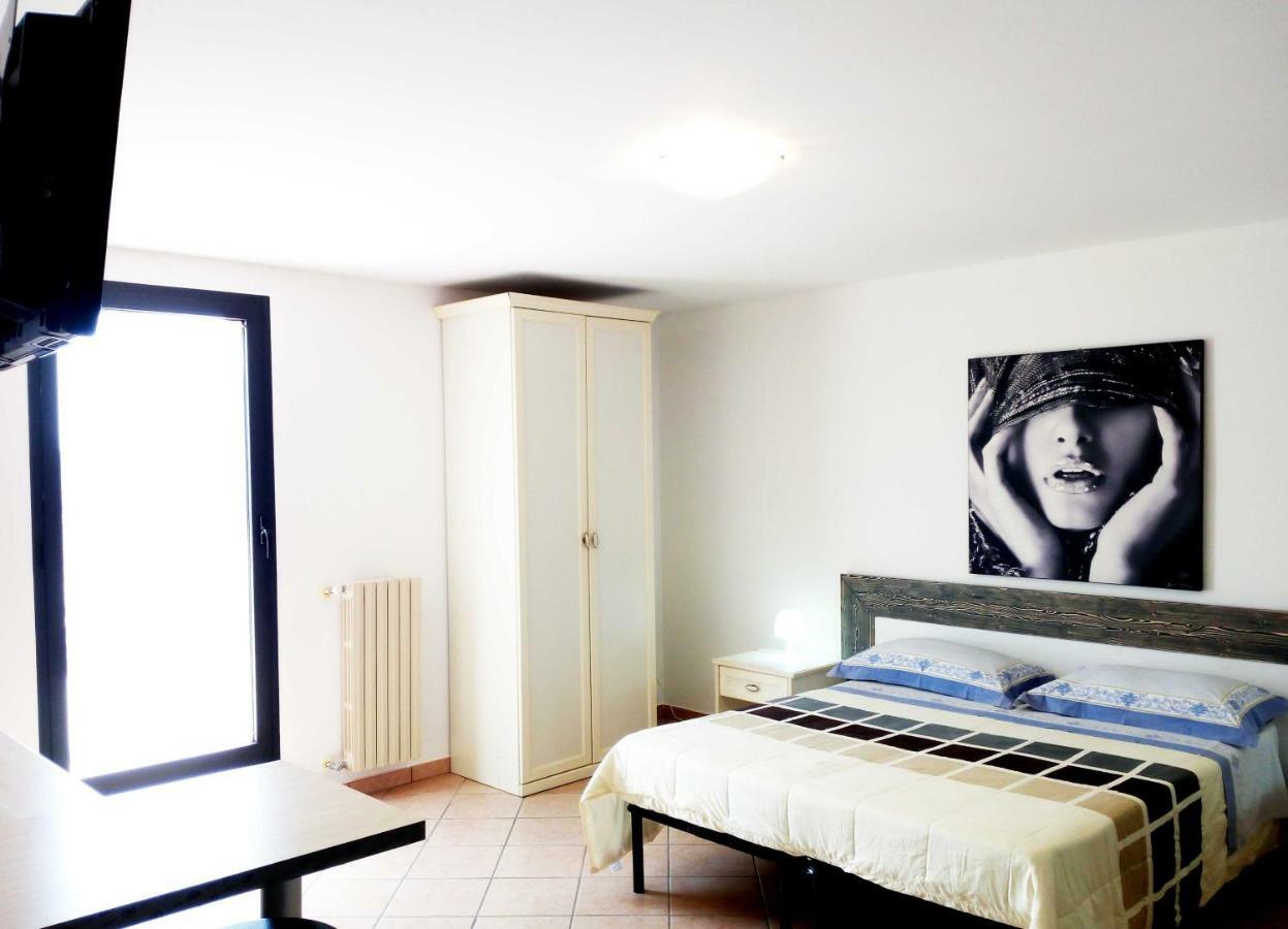 Vittoria Resort Residence-B&B ガラティーナ エクステリア 写真