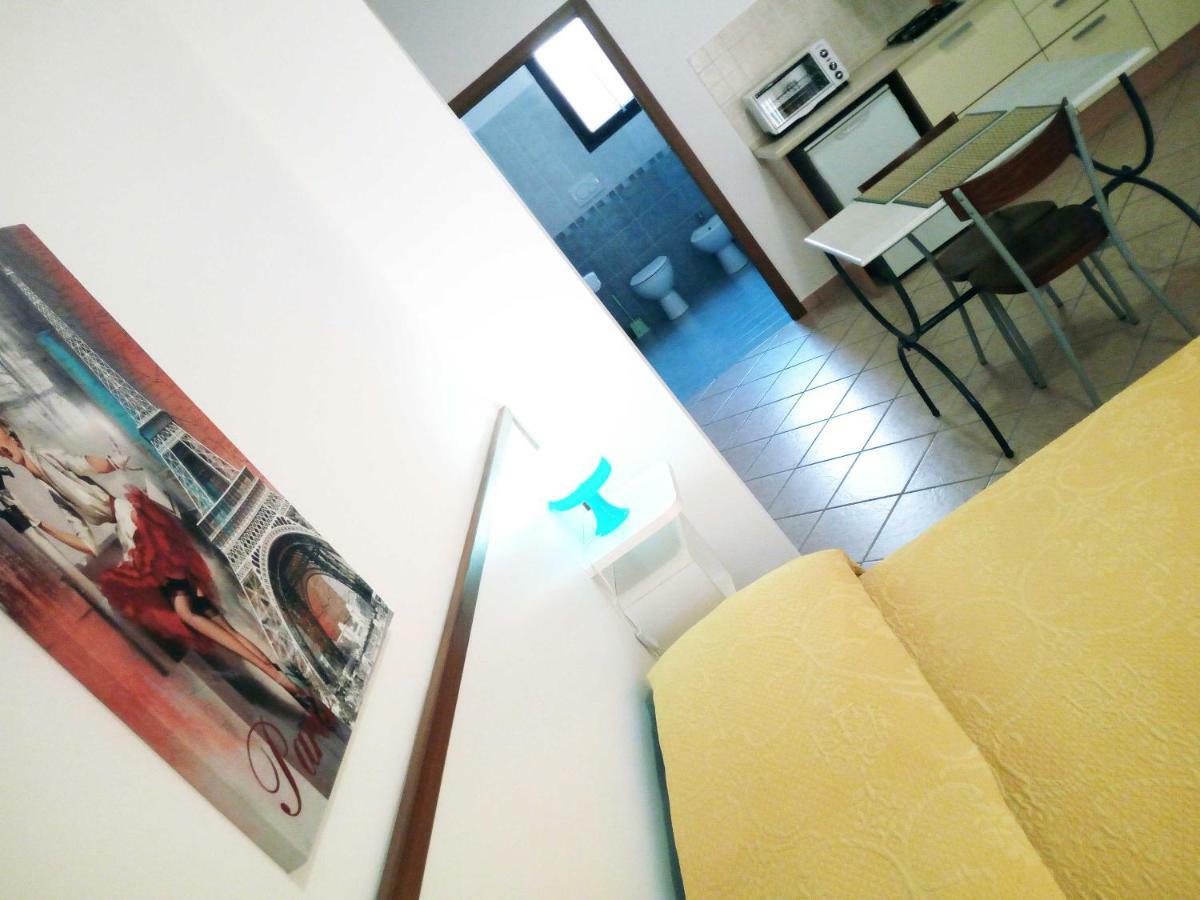Vittoria Resort Residence-B&B ガラティーナ エクステリア 写真
