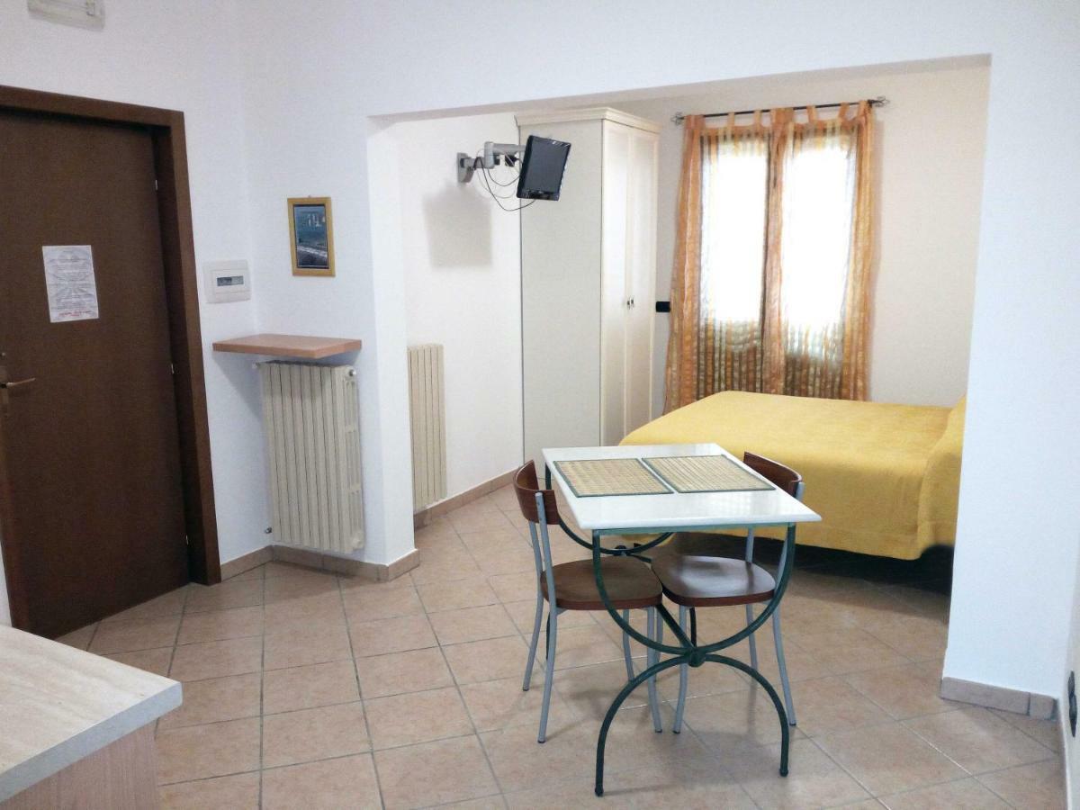 Vittoria Resort Residence-B&B ガラティーナ エクステリア 写真